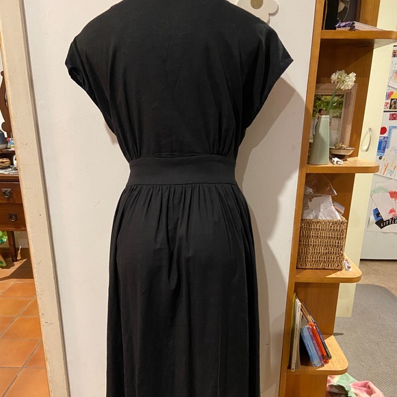 🌱 LEONI women’s midi dress black Size L / 14 Linen Blend NEW V neck - Picture 3 of 10